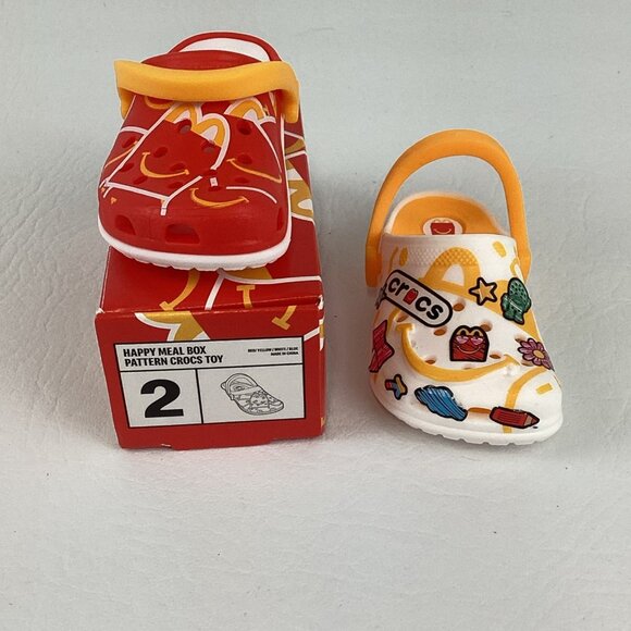 McDonald's Happy Meal Toy Crocs Mini Keychain Backpack Clip Mini Sandals 2024 - Picture 2 of 6